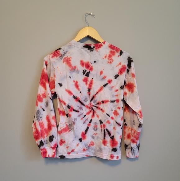 Tie-Dye Long Sleeve Tee & Socks Set - Picture 2 of 4